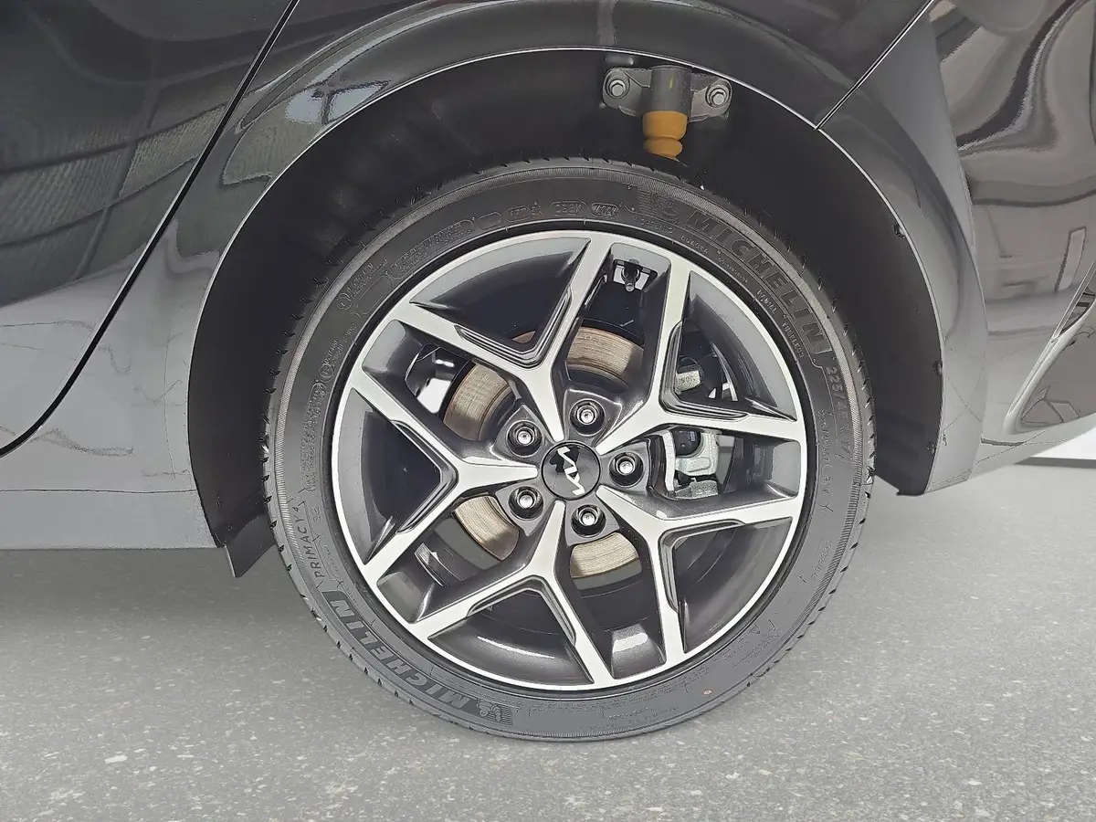 KIA CEED 1.5 T-GDI DCT7 SPIRIT TECHNOLOGIE LEDER