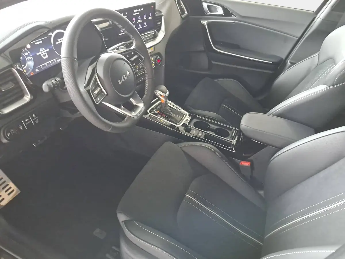 KIA CEED SW 1.5 T-GDI DCT7 GT-LINE TECHNOLOGIE LEDER GLASDACH PERFORMANCE