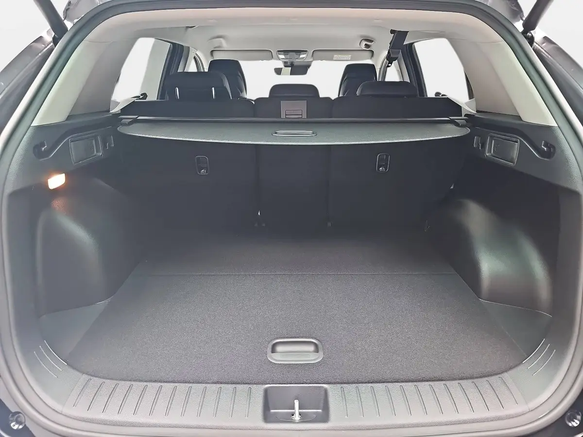 KIA SPORTAGE 1.6 T-GDI 180 AWD DCT SPIRIT MJ26 LEDER DRIVEWISE