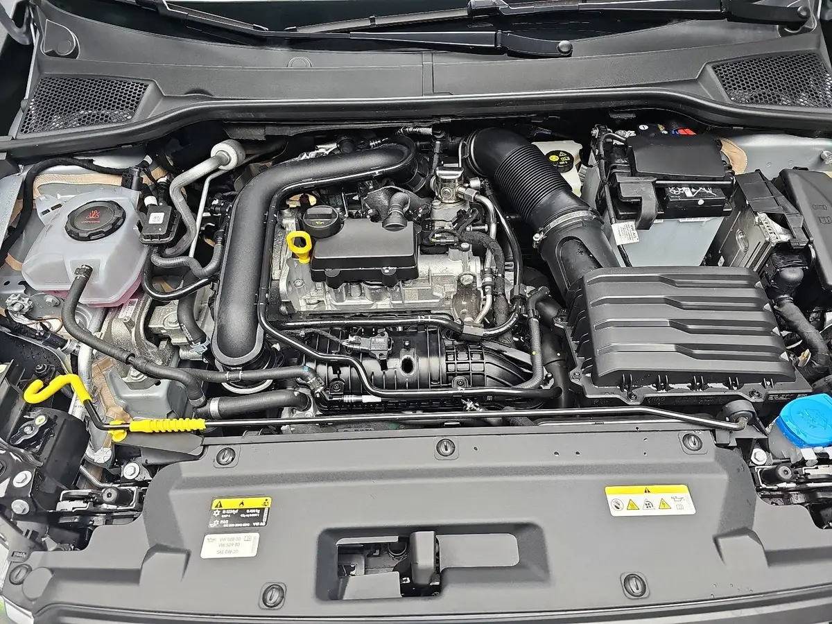 SEAT ARONA 1.0 TSI MOVE! LED KLIMAAUTO FULL-LINK DAB