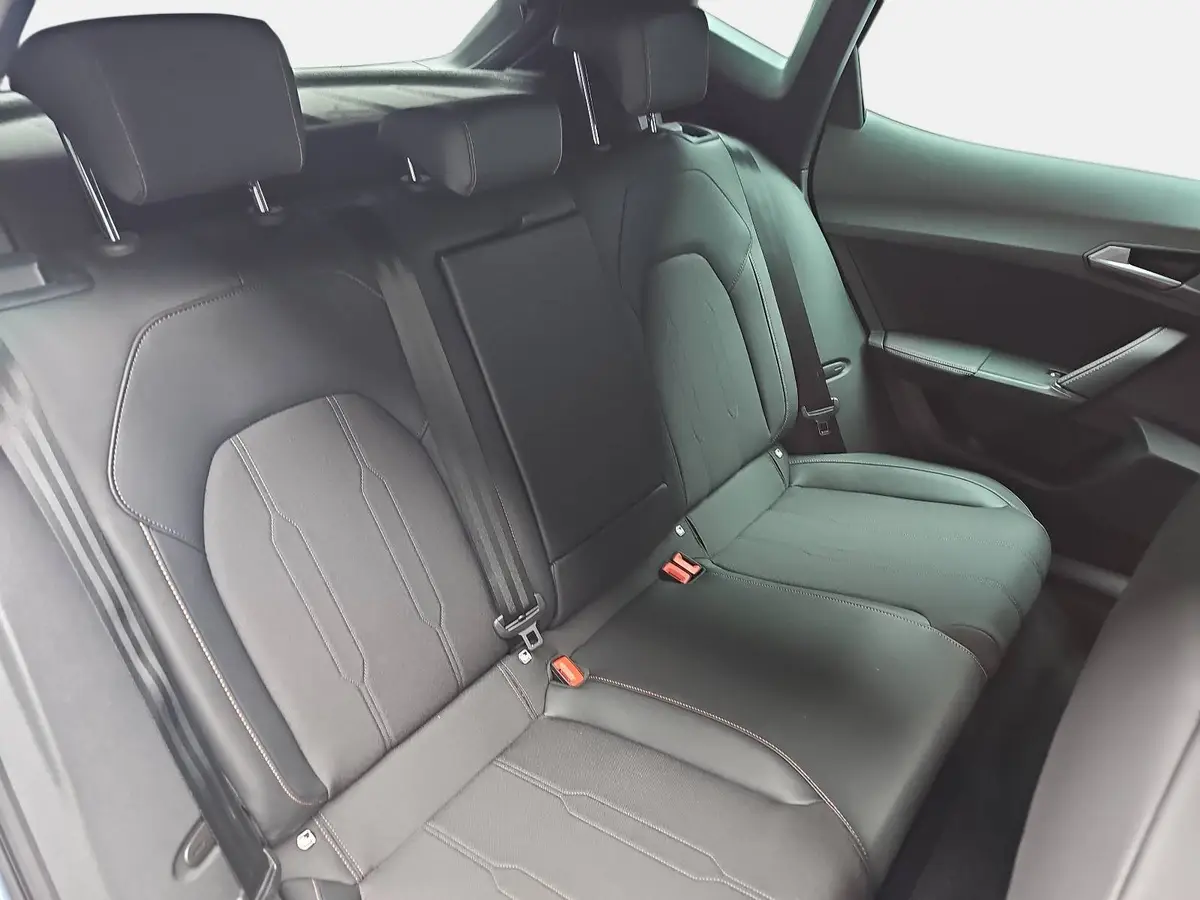 CUPRA FORMENTOR 1.5 ETSI DSG NAVI LED ACC EDGE EL.HECKKLAPPE KAMER