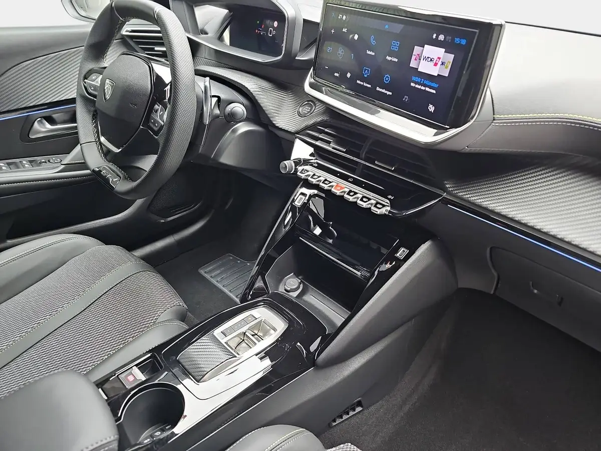 PEUGEOT 208 1.2 HYBRID 110 E-DSC6 GT KLIMA LED MIRROR-SCREEN K