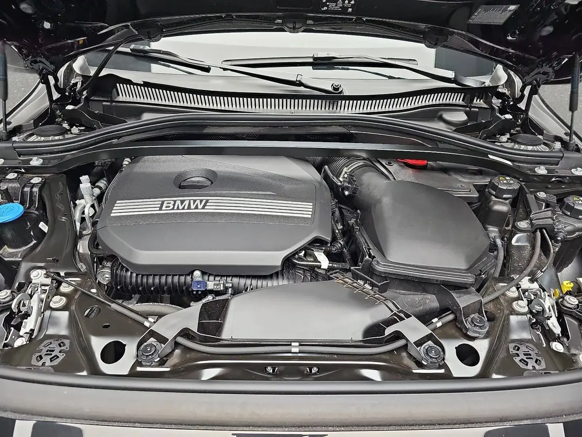 BMW 123 I XDRIVE AUTO. M SPORT NAVI LED DRIVING+P-ASSIST H