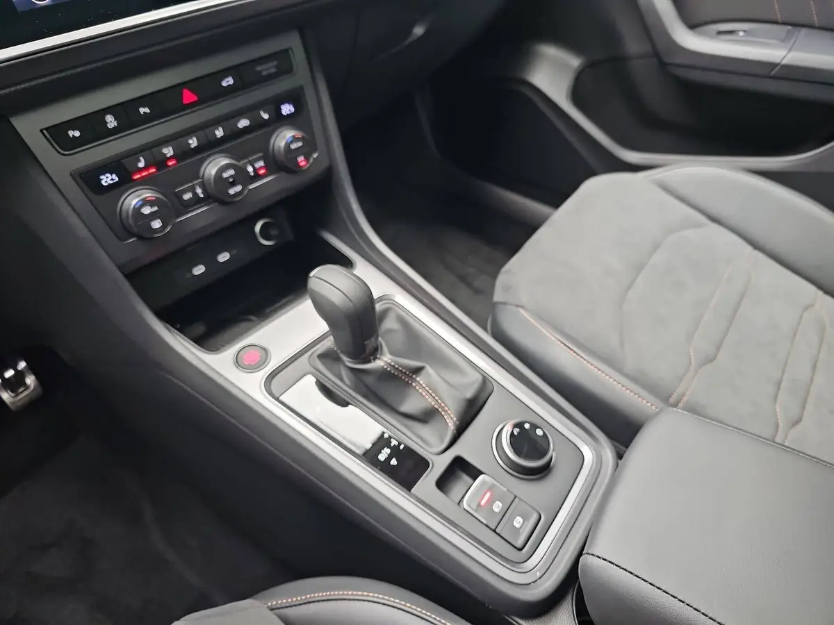 CUPRA ATECA 1.5 TSI DSG NAVI LED PANO P-ASSIST MEMORY KAMERA 