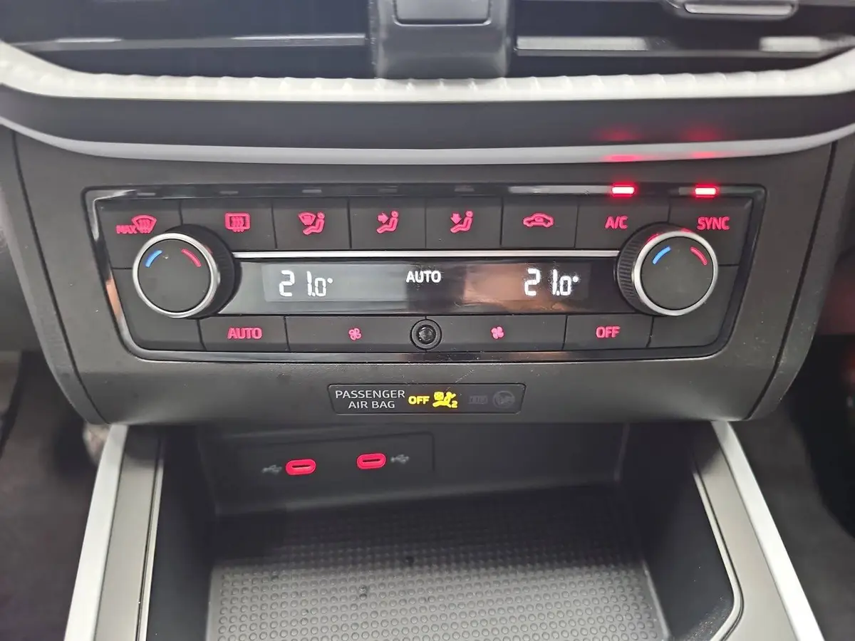 SEAT ARONA 1.0 TSI STYLE PDC APP-CONNECT
