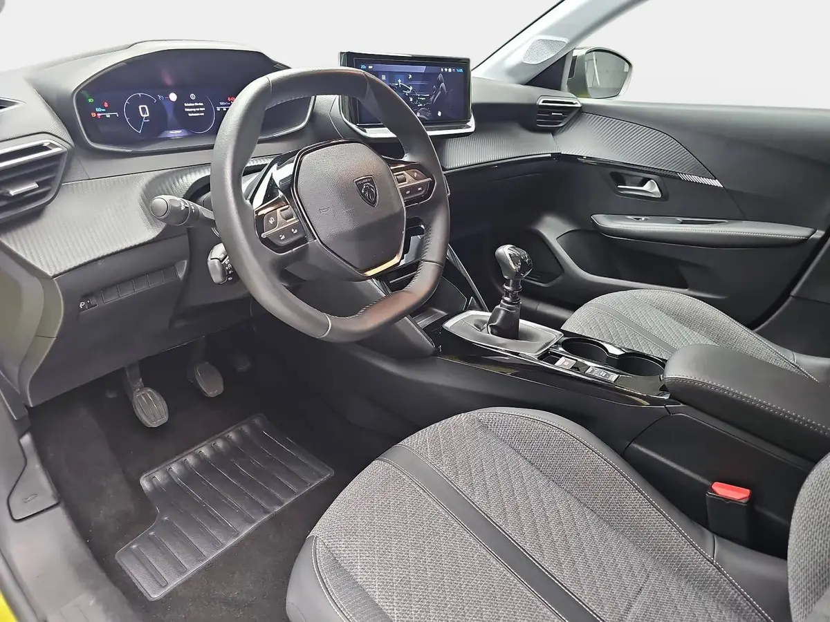 PEUGEOT 208 1.2 PURETECH 100 ALLURE LED DAB LM
