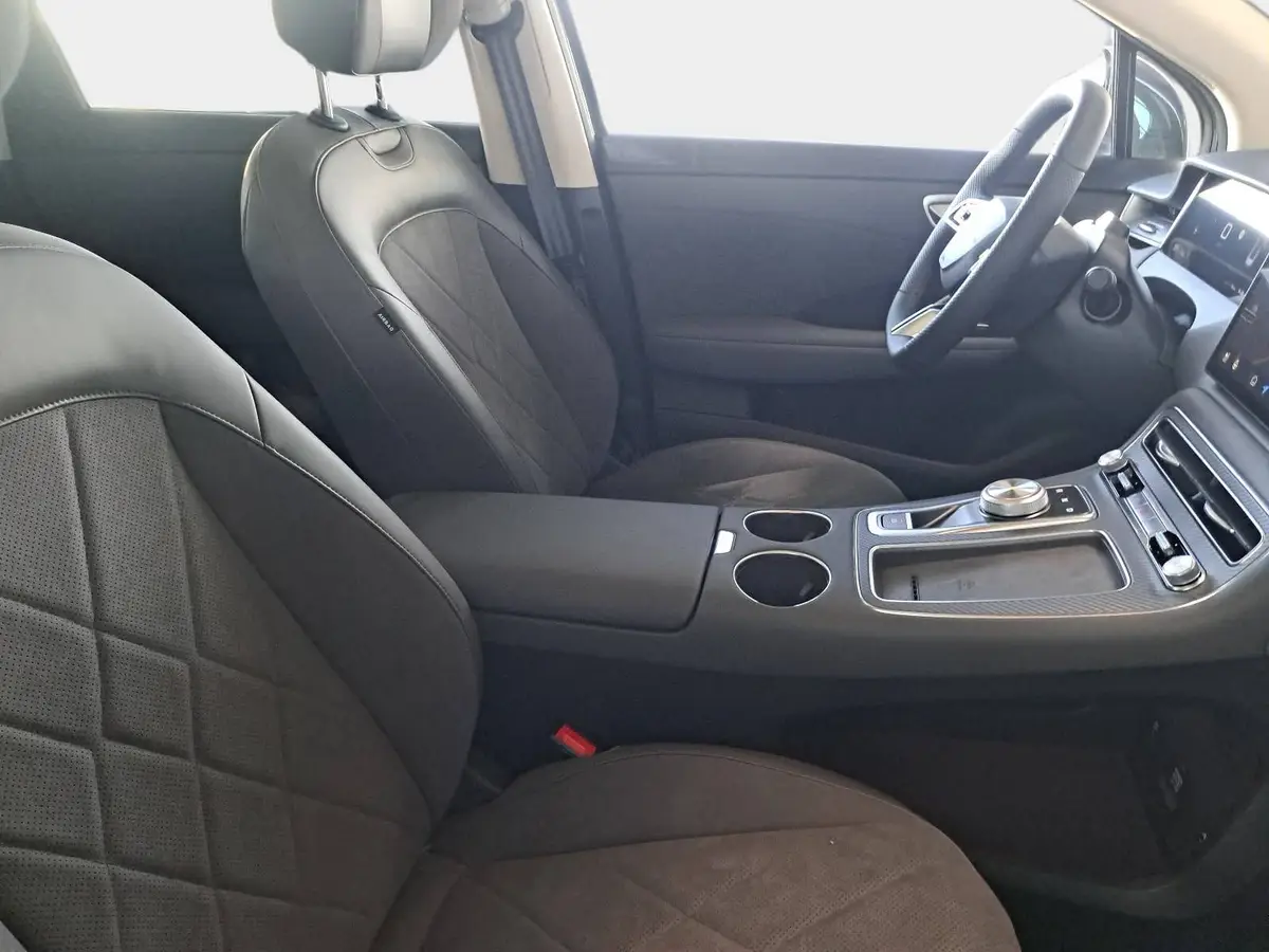 MG ANDERE EV FÖRDERFÄHIG 77 KWH LUXURY AWD PANORAMA LEDER 20-ZOLL