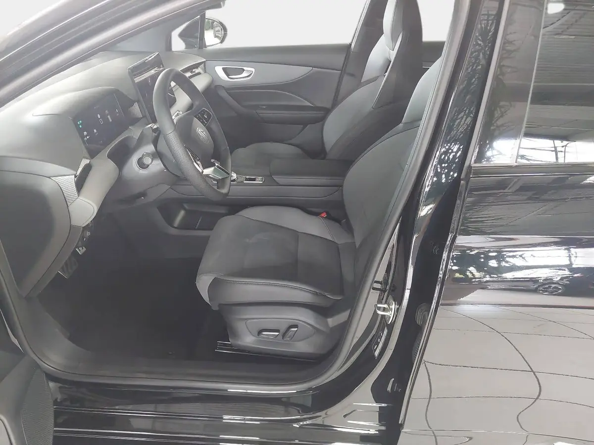 MG MG4 EV 64 KWH MY26 XPOWER AWD