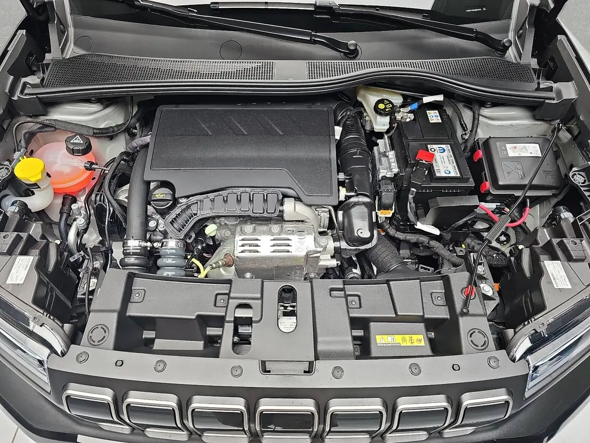 JEEP AVENGER 1.2 GSE T3 ALTITUDE MJ25 WINTER PAKET ALLWETTERREIFEN