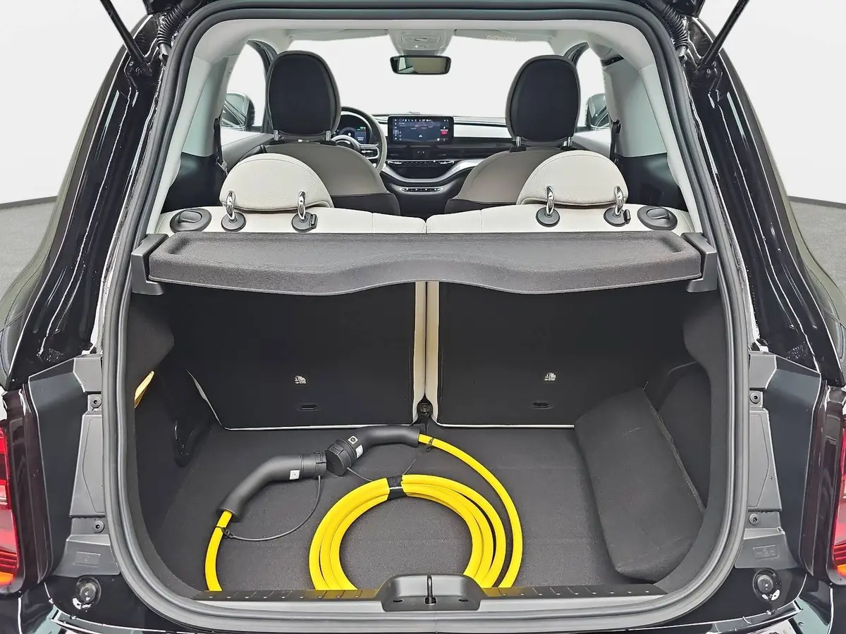 FIAT 500 ELEKTRO 42 KWH LA PRIMA 3+1 MJ25