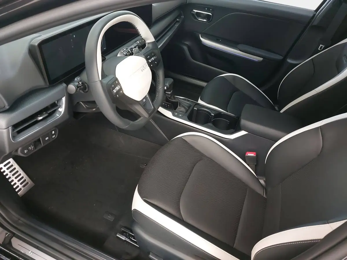 KIA K4 SW 1.6 T-GDI 180 PS DCT7 GT-LINE MJ26 DW-PARK-PRO SITZ SOUND DESIGN