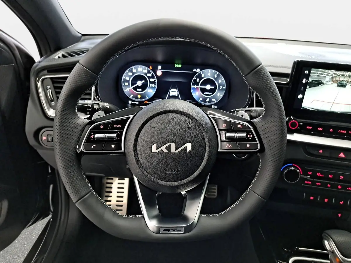 KIA XCEED 1.6 T-GDI 180 DCT GT-LINE MJ26 LEDER