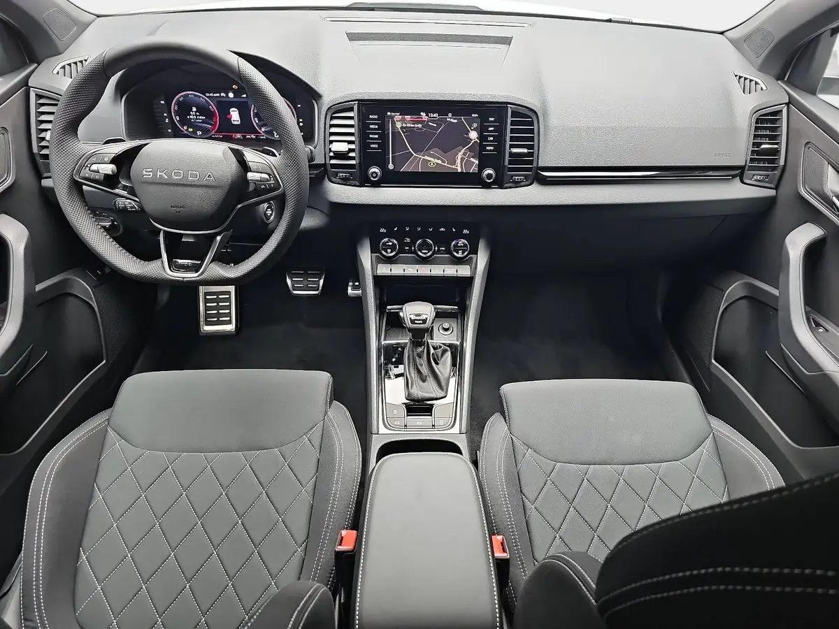 SKODA KAROQ 2.0 TSI DSG SPORTLINE 4X4 NAVI LED ACC KAMERA AHK 