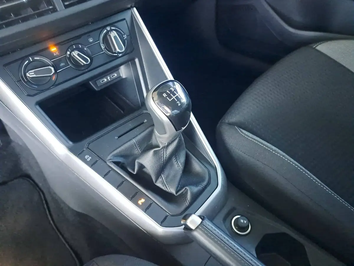 VW POLO 1.0 TSI LIFE LED KLIMA APP-CONNECT SICHT PDC KAMER