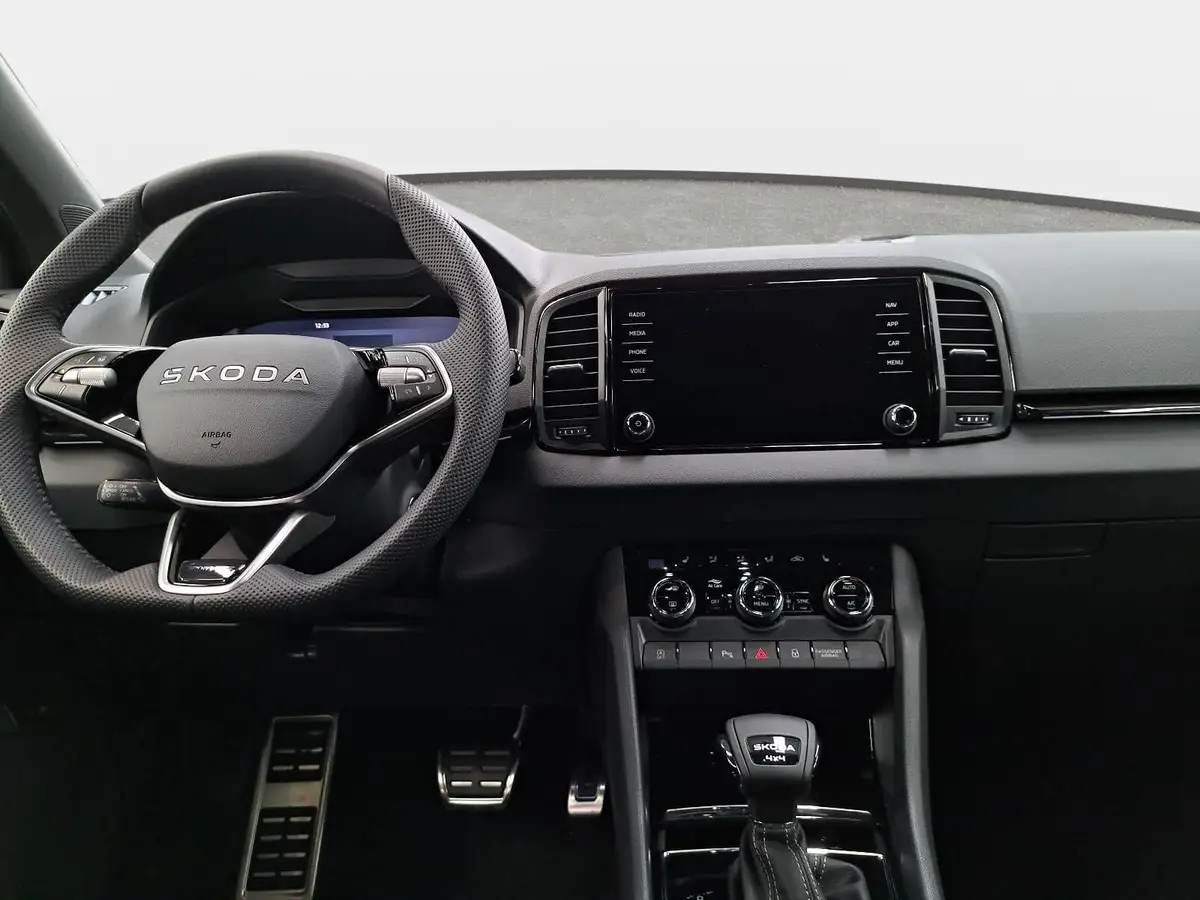 SKODA KAROQ 2.0 TDI DSG SPORTLINE 4X4 NAVI LED