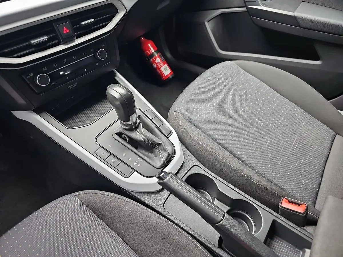 SEAT ARONA 1.0 TSI DSG STYLE NAVI GRA DAB LM