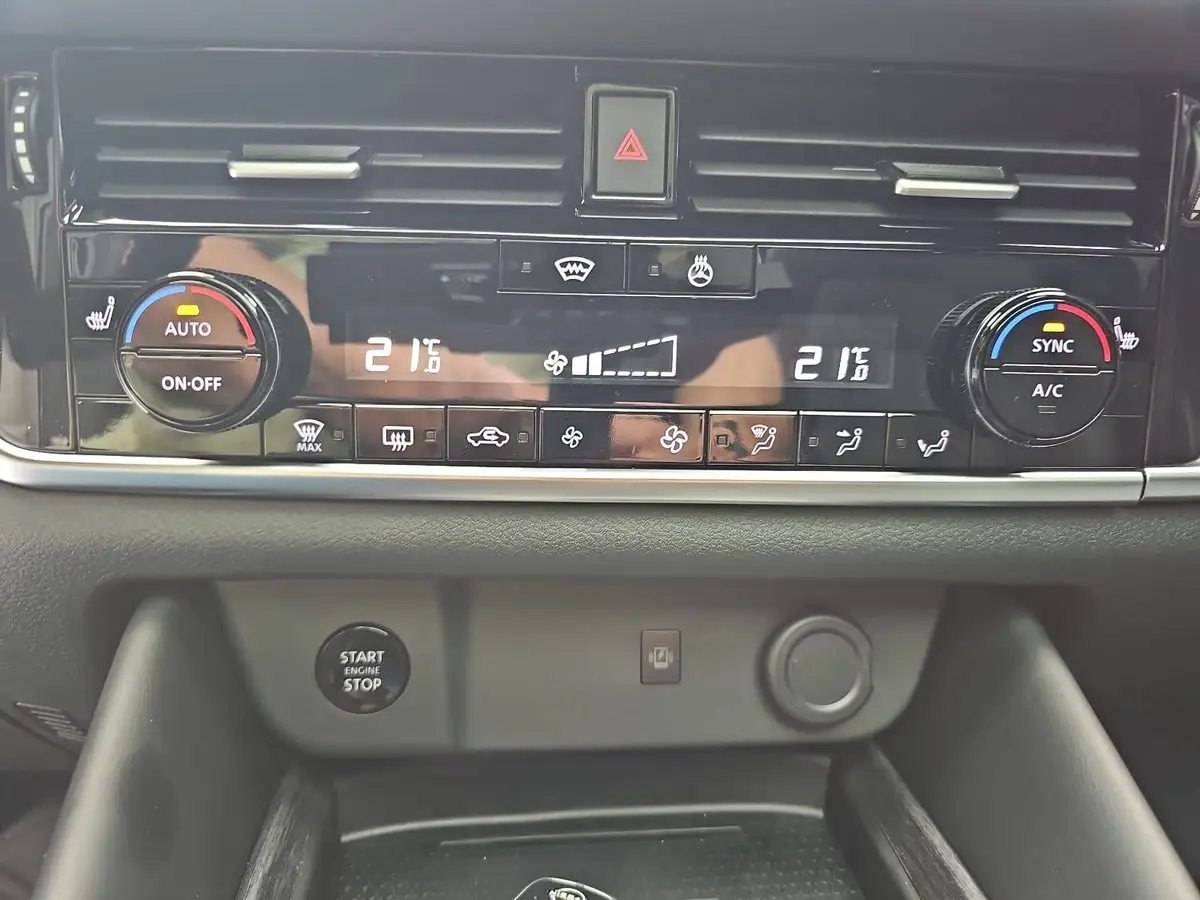 NISSAN QASHQAI 1.3 DIG-T X-TRONIC TEKNA NAVI LED