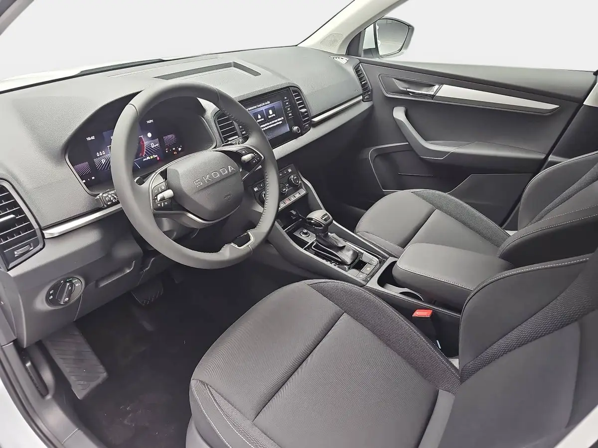 SKODA KAROQ 2.0 TDI DSG SELECTION LED AHK KAMERA