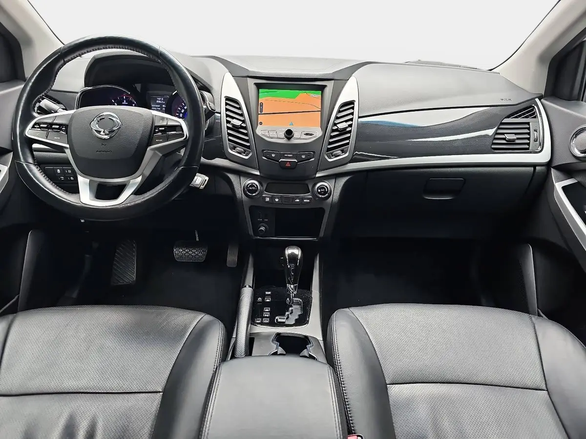 SSANGYONG KORANDO 2.2 SAPPHIRE 4X2 GRA WINTER LM