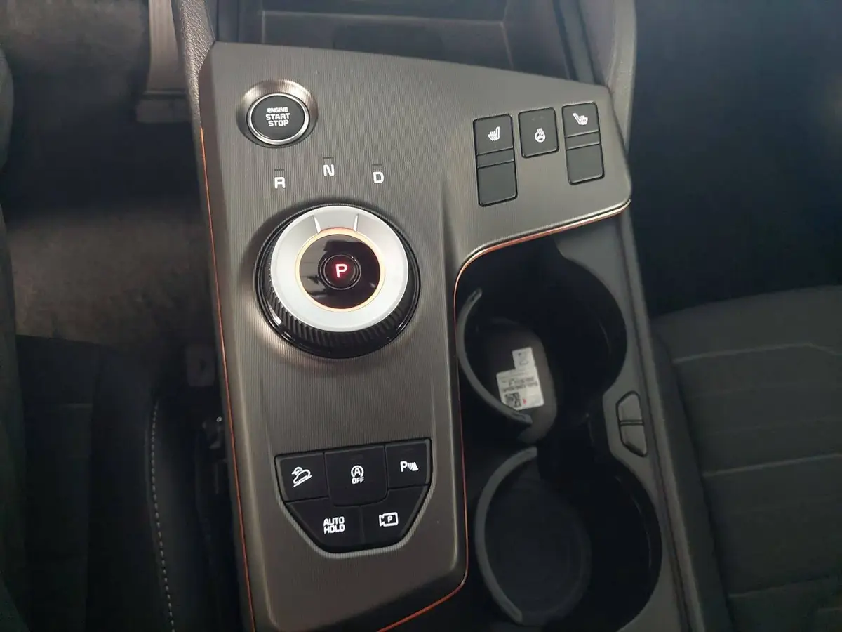 KIA SPORTAGE 1.6 T-GDI 150 2WD DCT SPIRIT MJ26 GLASDACH DRIVEWISE SOUND