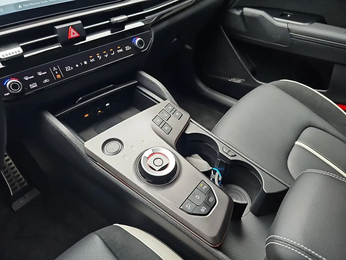 KIA SPORTAGE 1.6 T-GDI 180 AWD DCT GT-LINE MJ26 SCHW.DACH DRIVEWISE SOUND