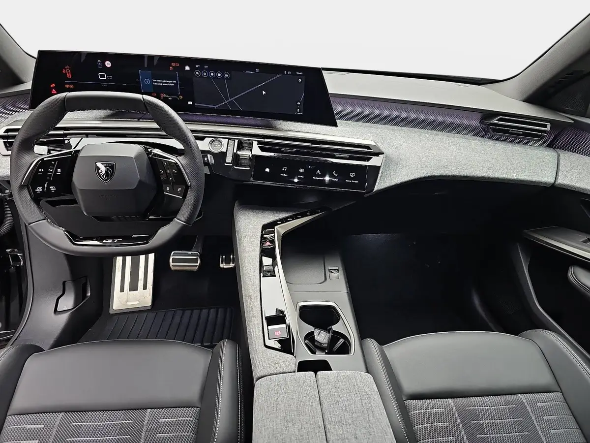 PEUGEOT 5008 1.2 HYBRID 145 E-DSC6 GT KLIMA LED 7-S DAB 360° AH