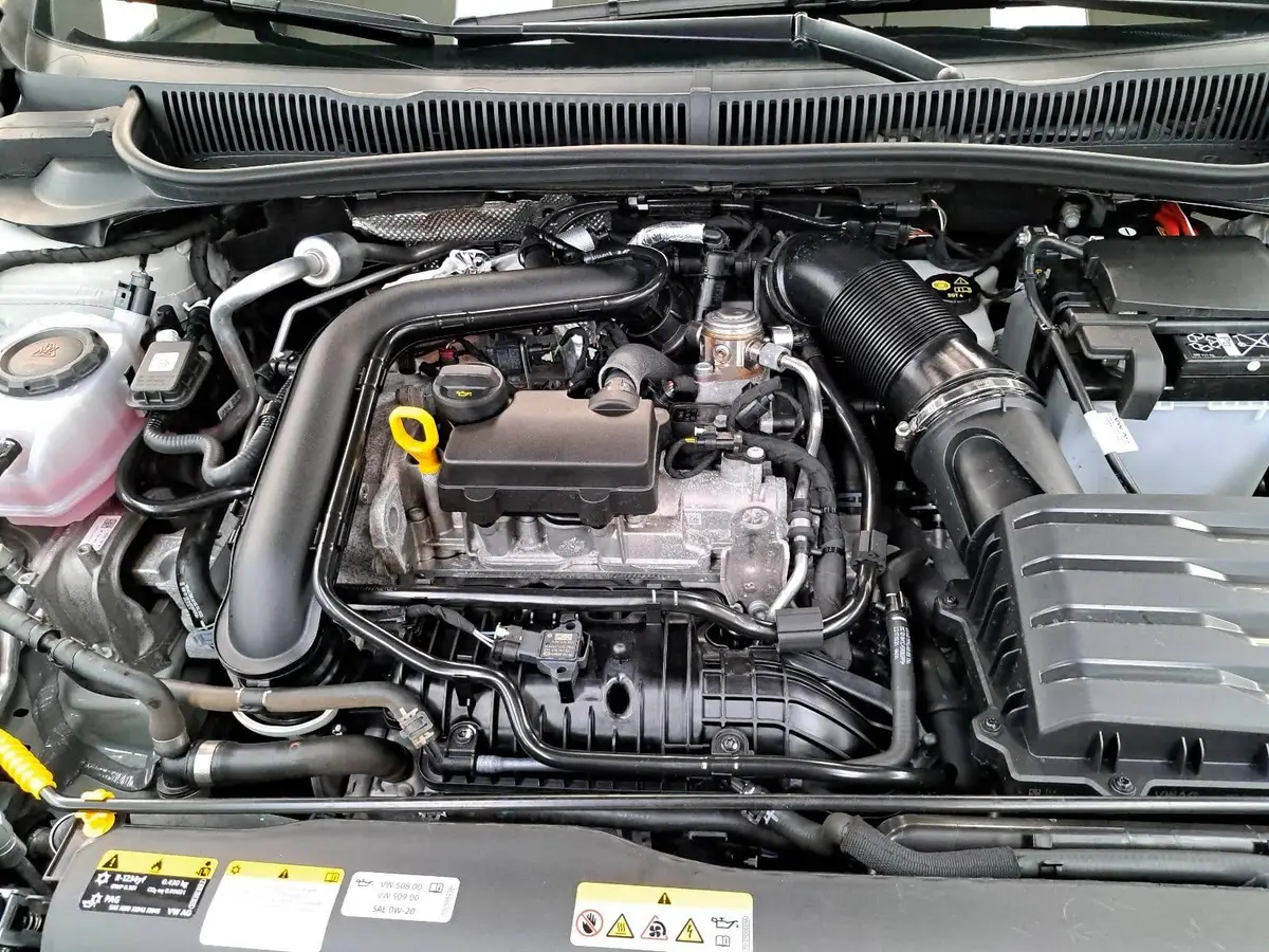 VW TAIGO 1.0 TSI DSG LIFE NAVI LED ACC SITZHEIZUNG PDC KAME