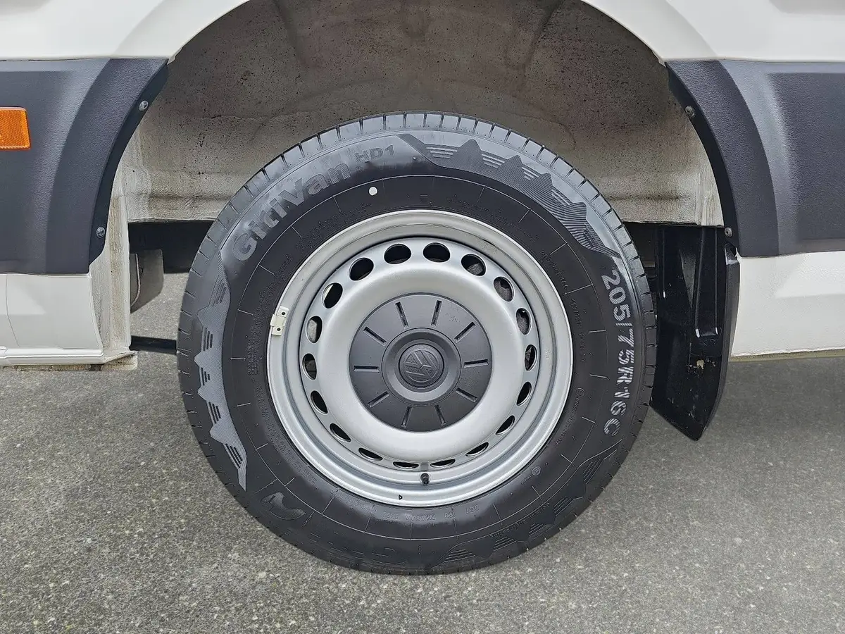 VW CRAFTER 35 TDI L3H3 FWD NAVI KLIMA 3-SITZER PDC AHK