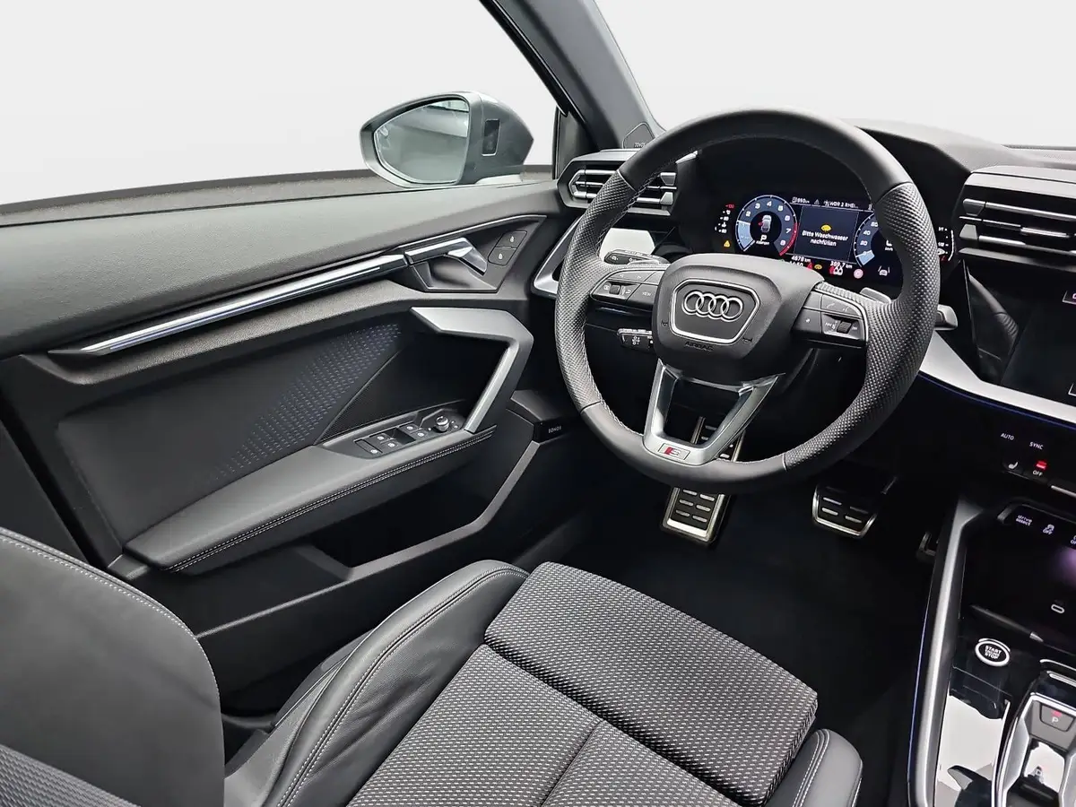 AUDI A3 35 TFSI DSG SPORTBACK S LINE LED KAMERA LM18