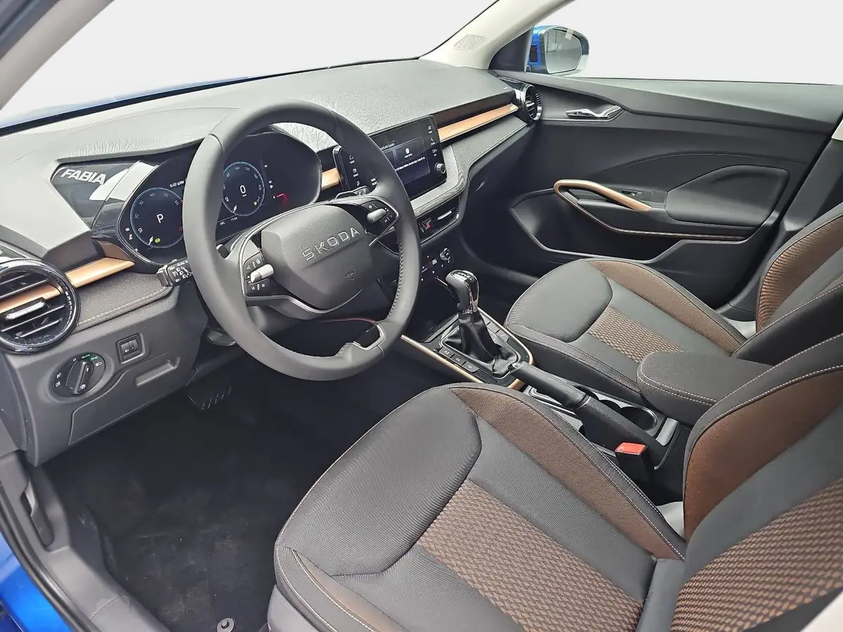 SKODA FABIA 1.0 TSI DSG 130 JAHRE PREMIUM LED KAMERA LM16