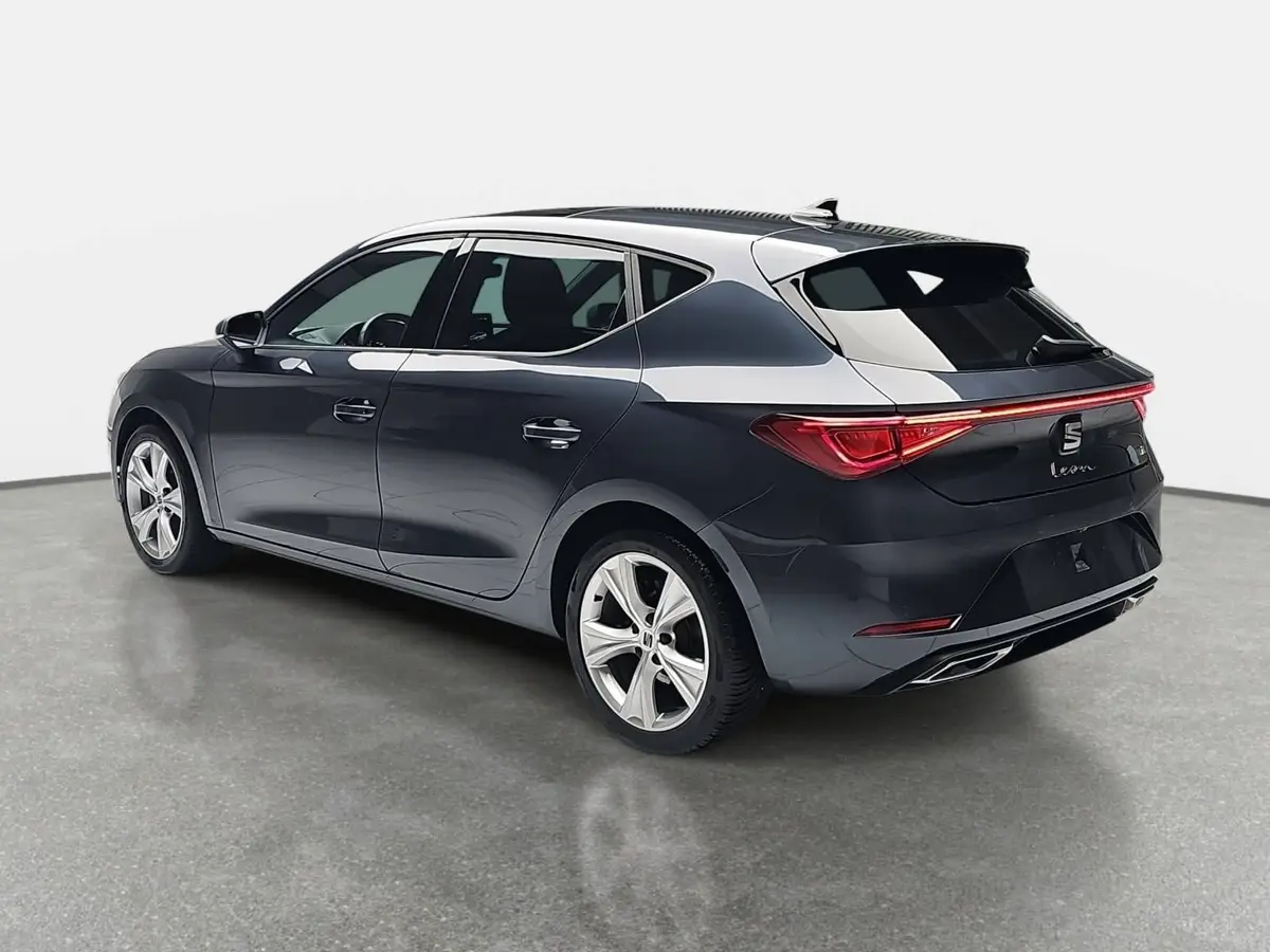 SEAT LEON 1.5 ETSI DSG FR NAVI LED PANO LM17