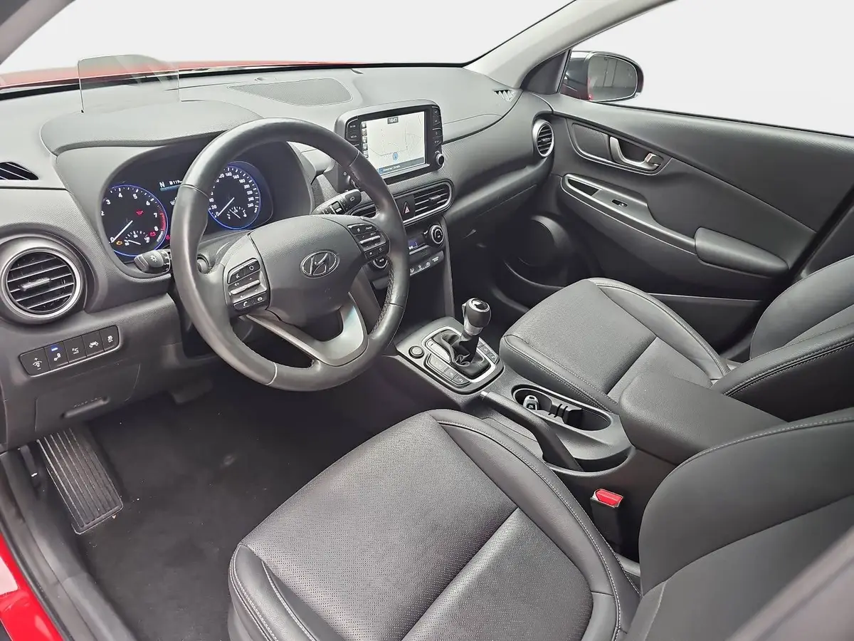 HYUNDAI KONA 1.6 T-GDI DCT PREMIUM 2WD NAVI LED KLIMAAUTO LEDER