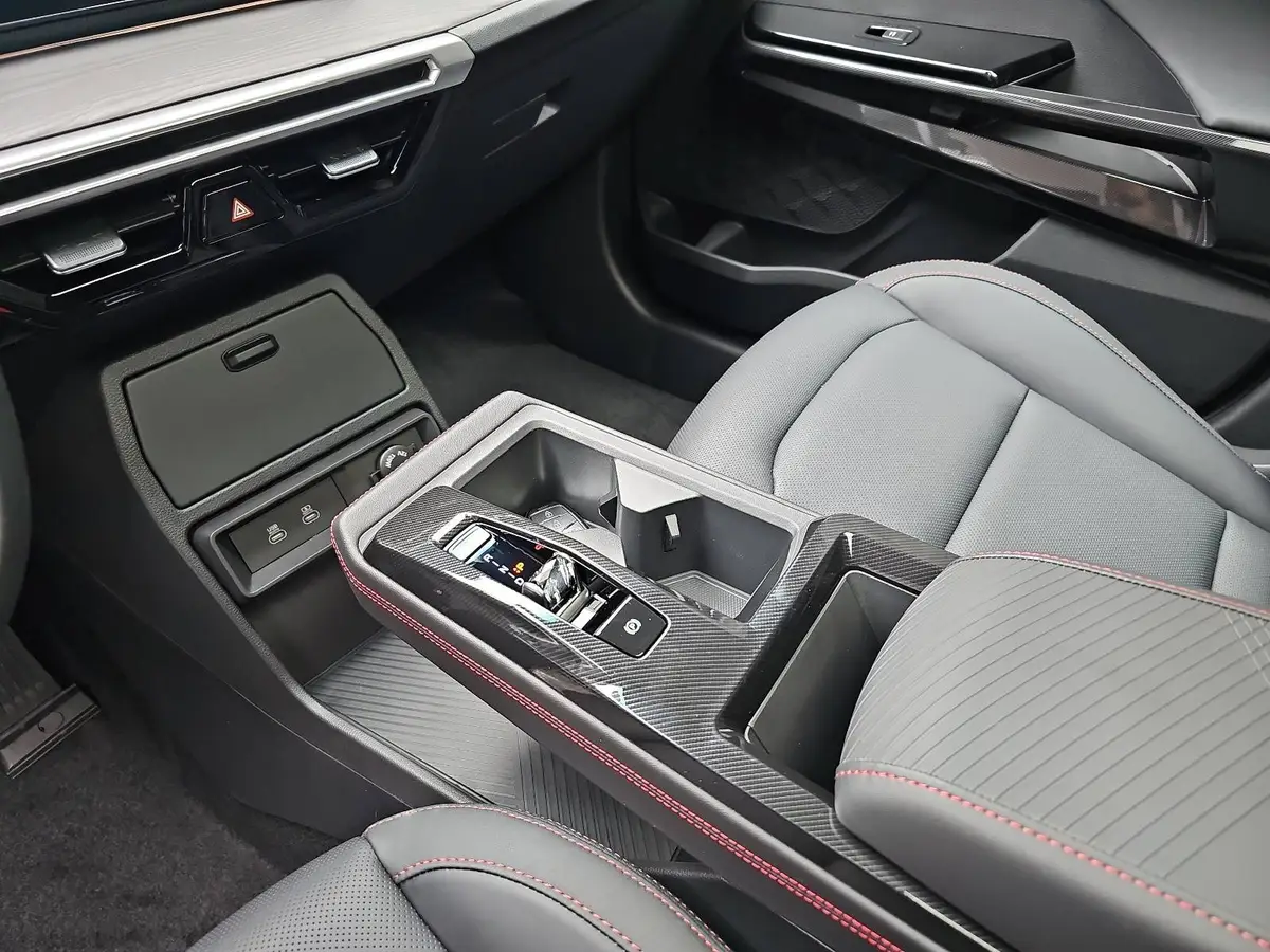 KGM ACTYON 1.5 T-GDI 4WD LUX AUTOMATIK PANORAMA