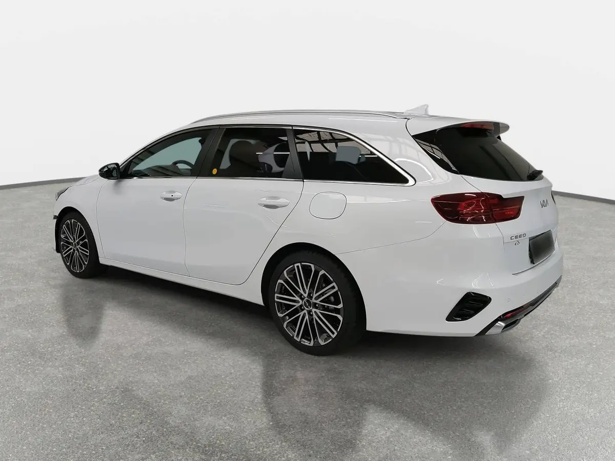 KIA CEED SW 1.5 T-GDI DCT7 GT-LINE TECHNOLOGIE PERFORMANCE