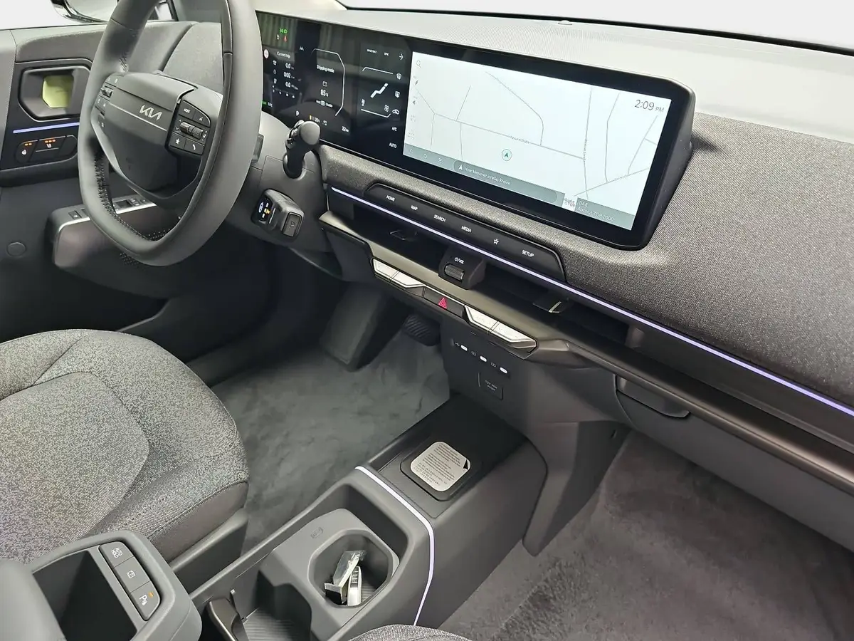 KIA EV2 42.2 KWH EARTH MJ27 4SITZE WINTER-CONNECT TECHN DRIVEWISE-PARK DESIGN