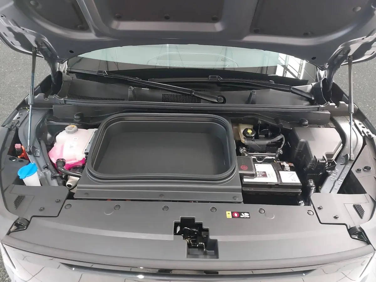 KIA EV2 42.2 KWH EARTH MJ27 WINTER-CONNECT 22KW-AC TECHN DRIVEWISE-PARK DESIGN