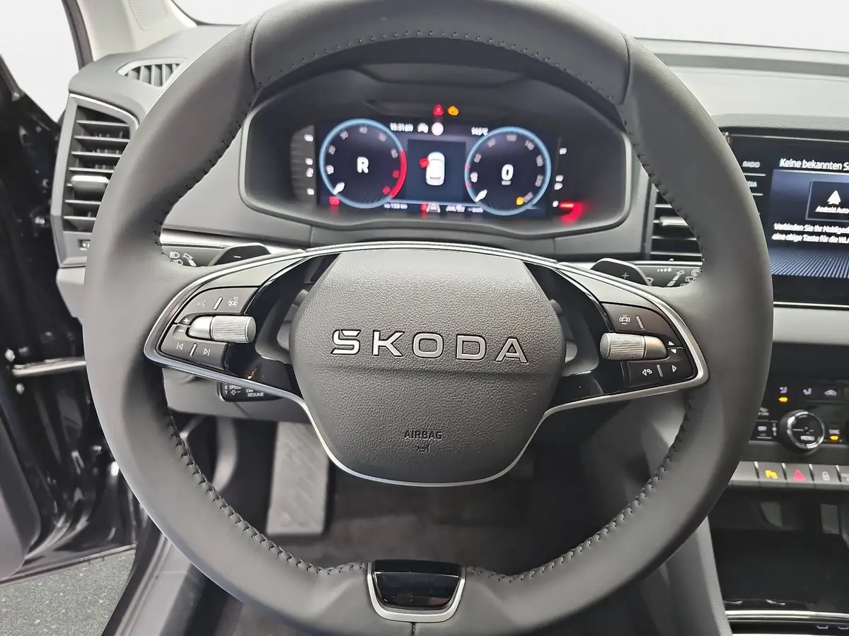 SKODA KAROQ 1.5 TSI DSG SELECTION NAVI LED ACC WINTER KAMERA A
