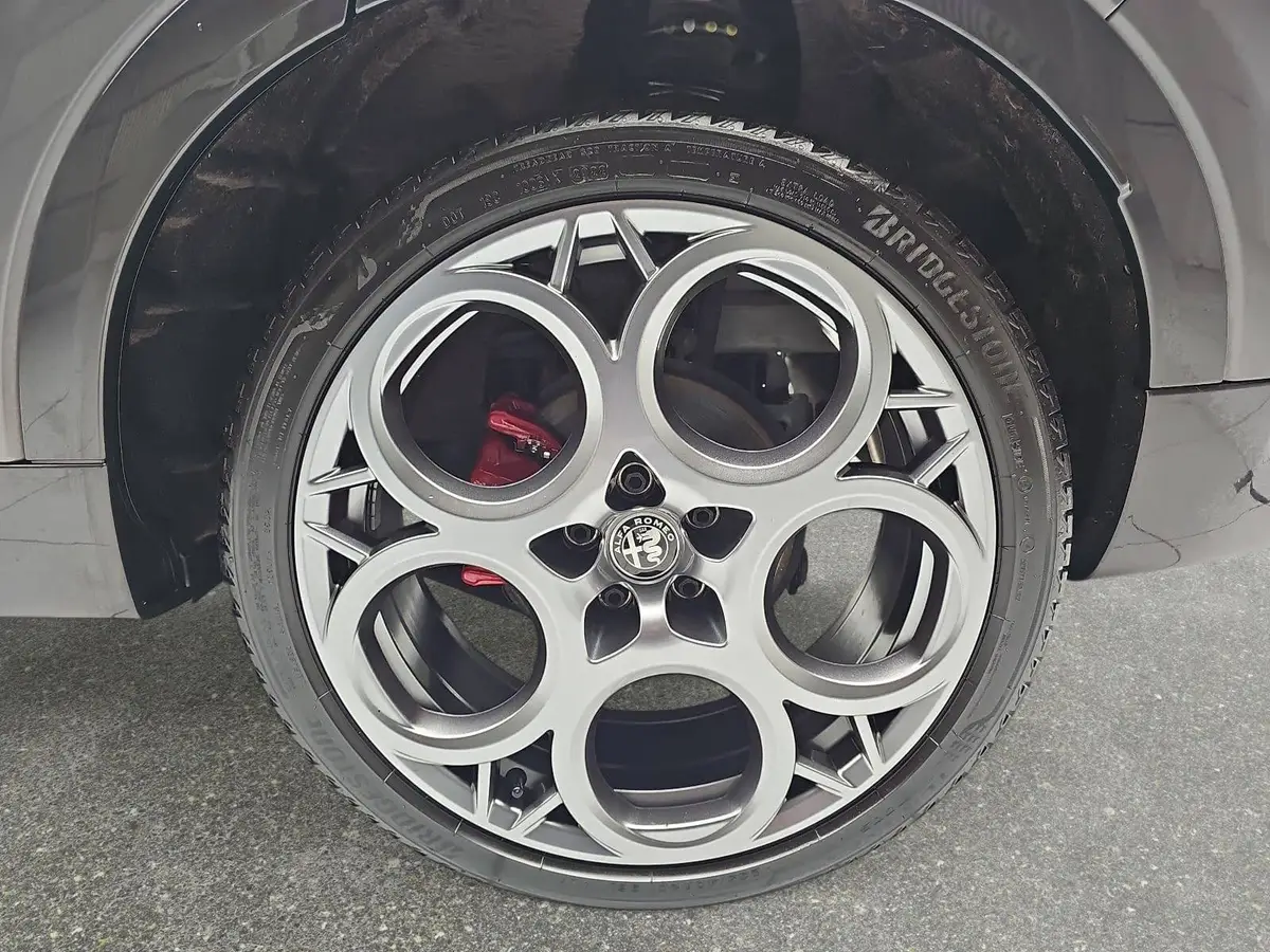 ALFA ROMEO TONALE 1.5T 48V-HYBRID 15KW SPECIALE MATRIX H+K LM20