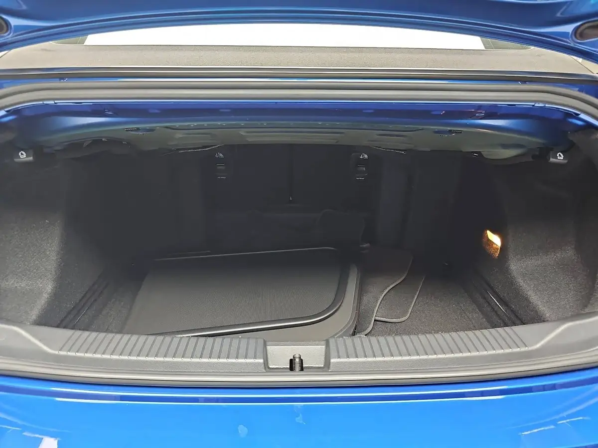 VW T-ROC 1.0 TSI CABRIOLET NAVI LED ACC WINTER