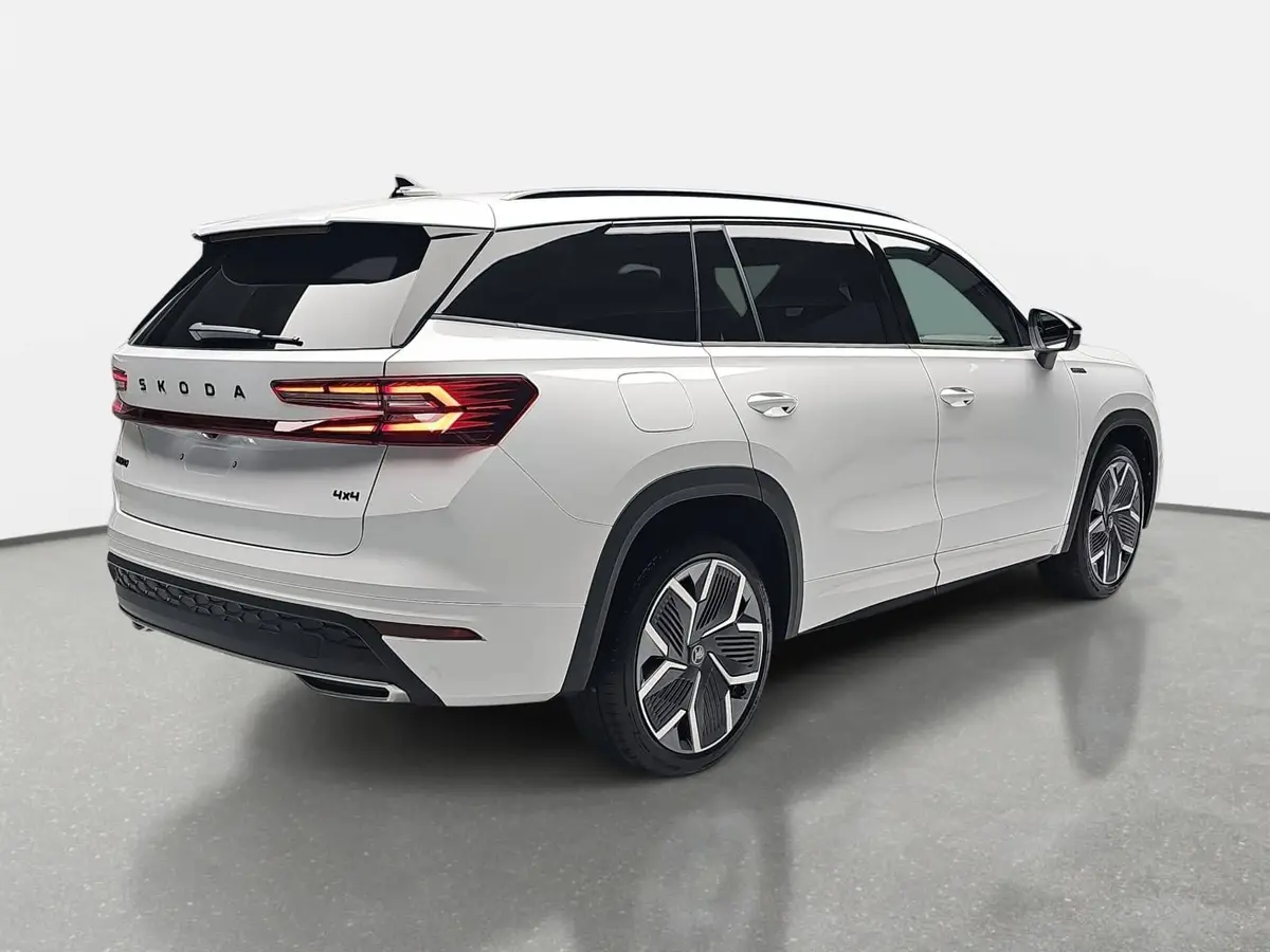 SKODA KODIAQ 2.0 TSI DSG SPORTLINE 4X4 NAVI LED AHK