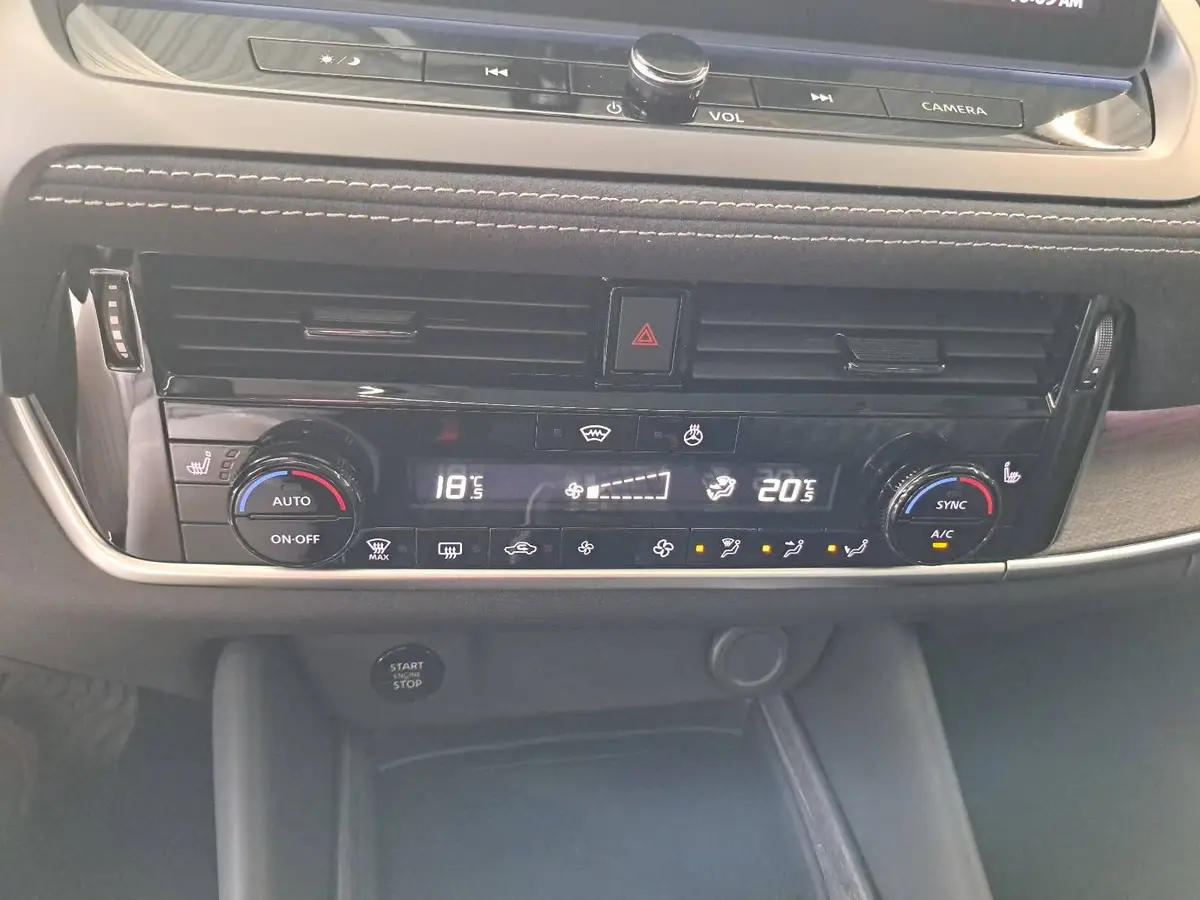 NISSAN QASHQAI 1.3 DIG-T MHEV AUTO. MJ27 TEKNA PREMIUM PAKET 2-FARBEN