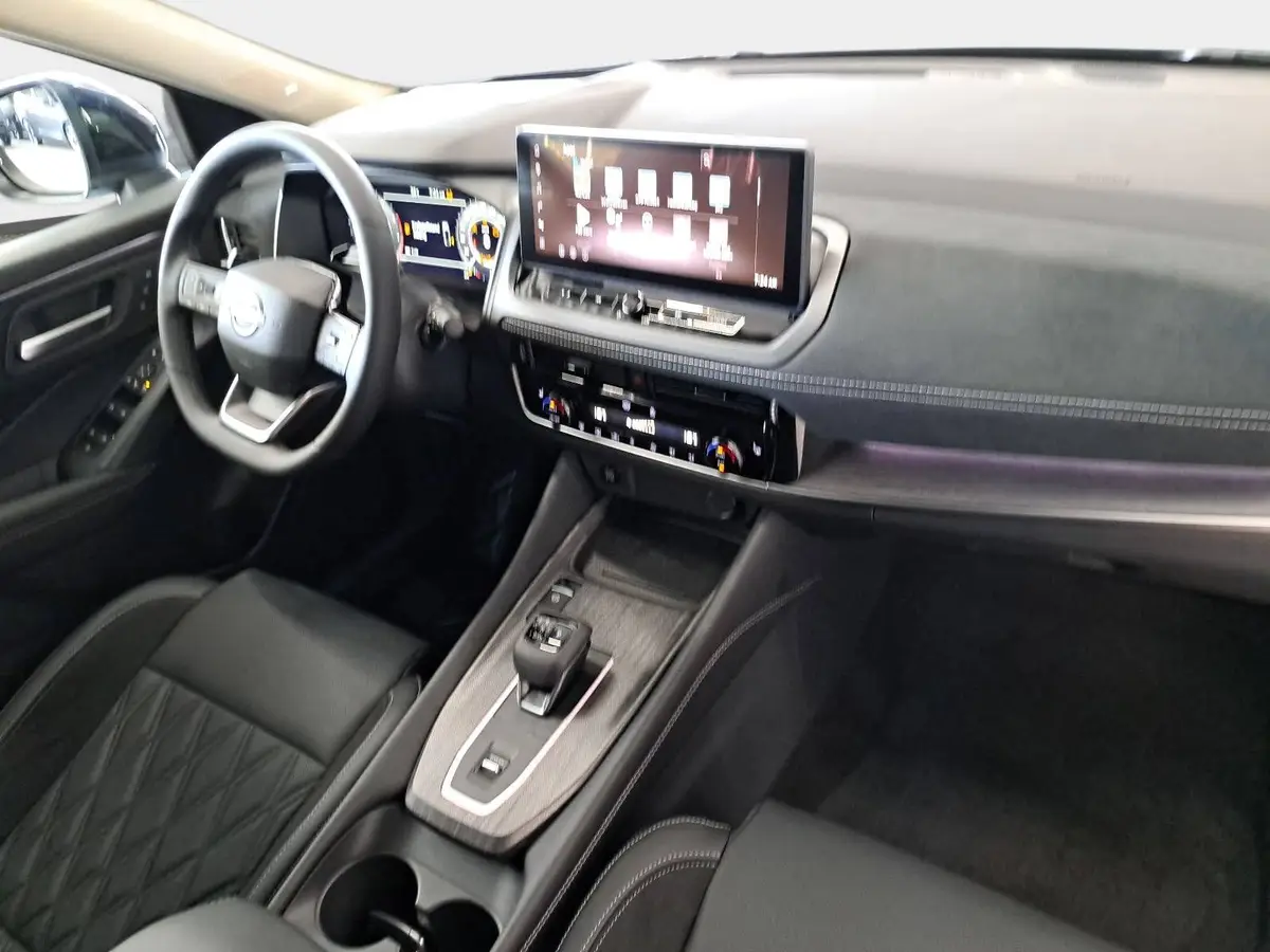 NISSAN QASHQAI 1.3 DIG-T MHEV AUTO. MJ27 TEKNA PREMIUM PAKET 2-FARBEN