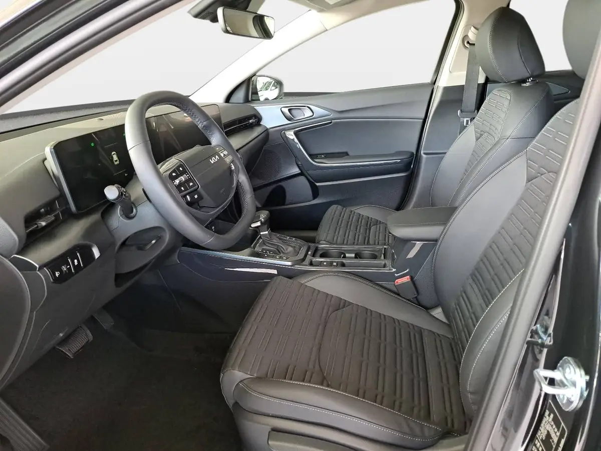 KIA XCEED 1.6 T-GDI 150 DCT VISION MJ27 KOMFORT-PRO