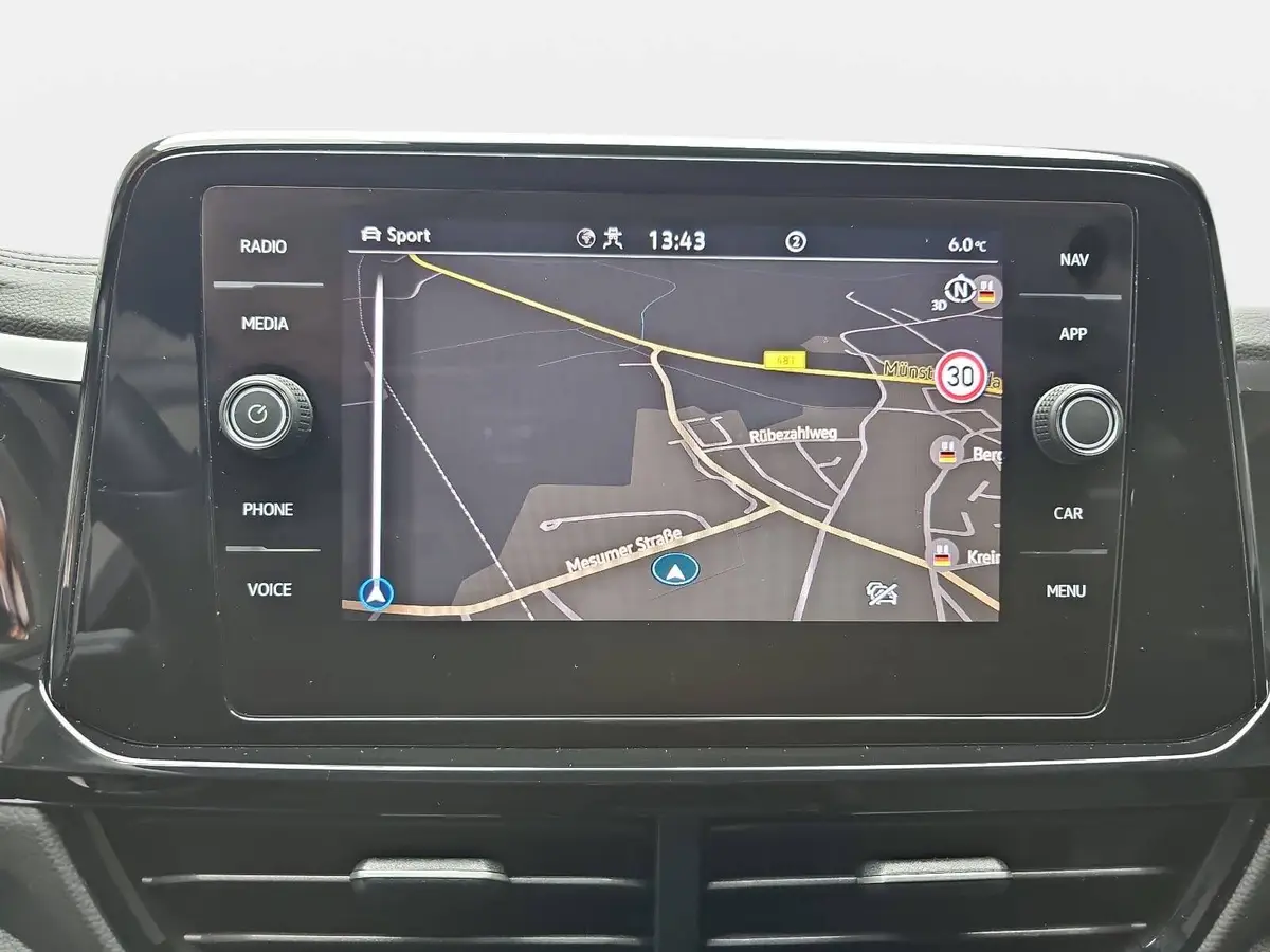 VW T-ROC 1.5 TSI DSG R-LINE NAVI KLIMA LED KAMERA WINTER AH