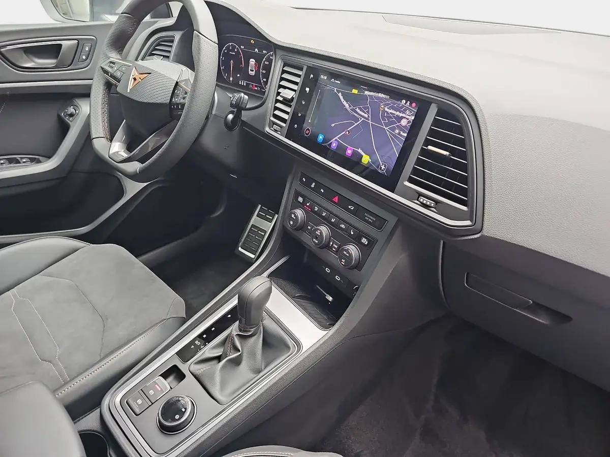 CUPRA ATECA 1.5 TSI DSG NAVI LED ACC PANO EL.HECKKLAPPE WINTER