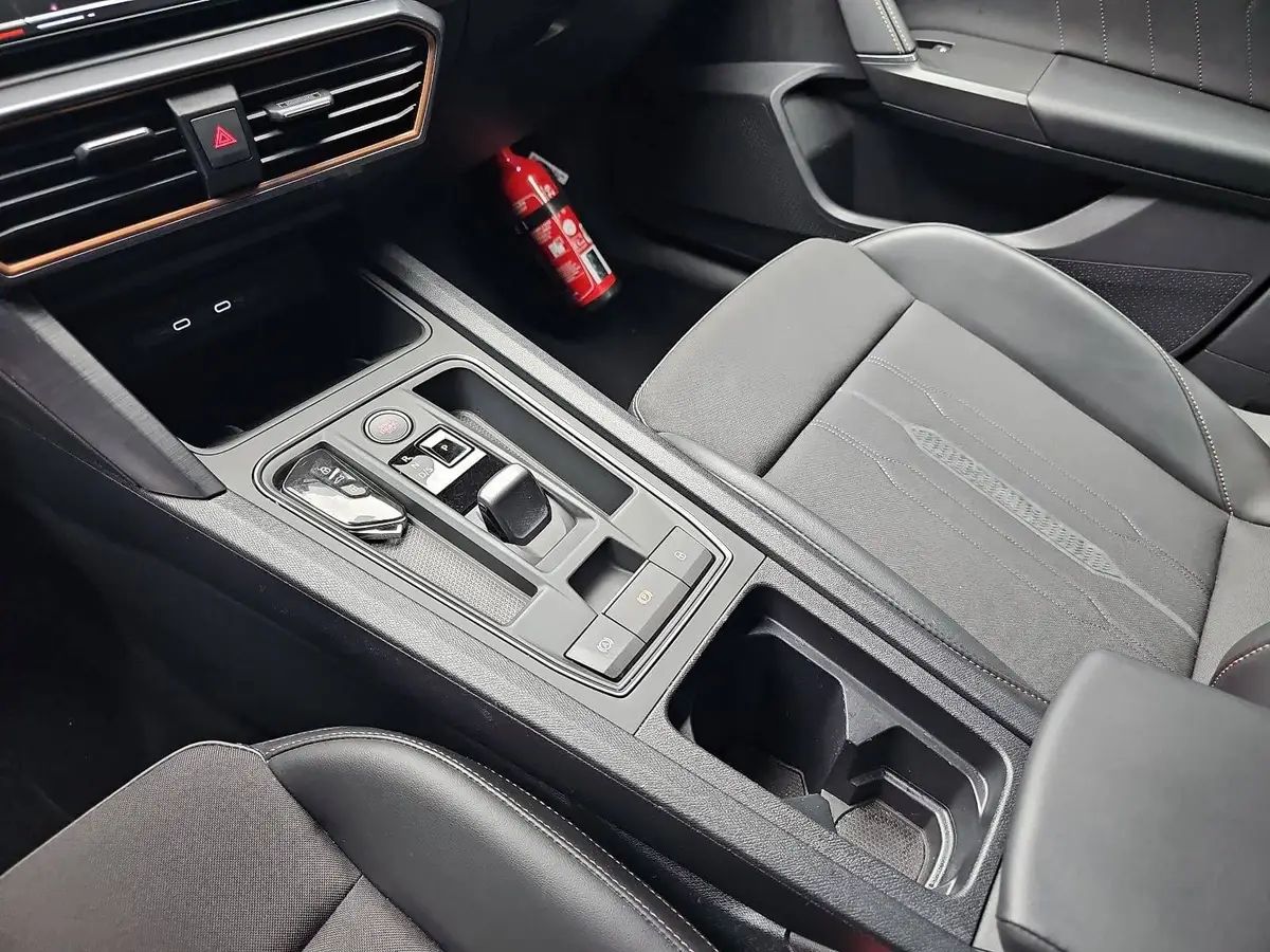 CUPRA LEON ST 1.4 E-HYBRID DSG NAVI LED-MARIX EL.HECKKLAPPE KAME