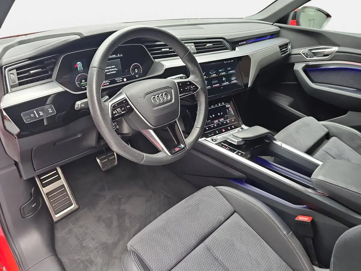 AUDI Q8 E-TRON 50 QUATTRO ADVANCED NAVI LED LM20