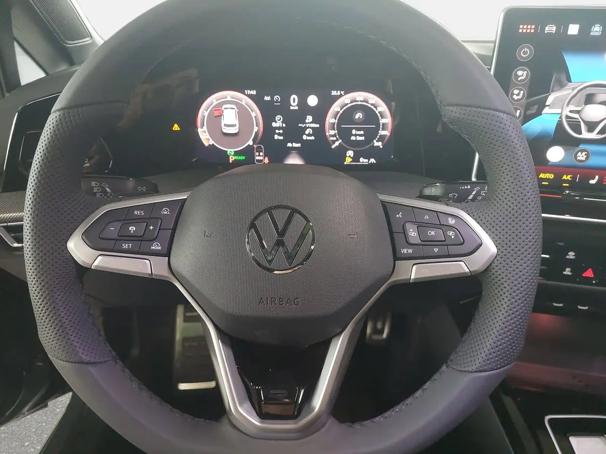 VW GOLF 1.5 ETSI DSG VIII R-LINE NAVI MATRIX-LED