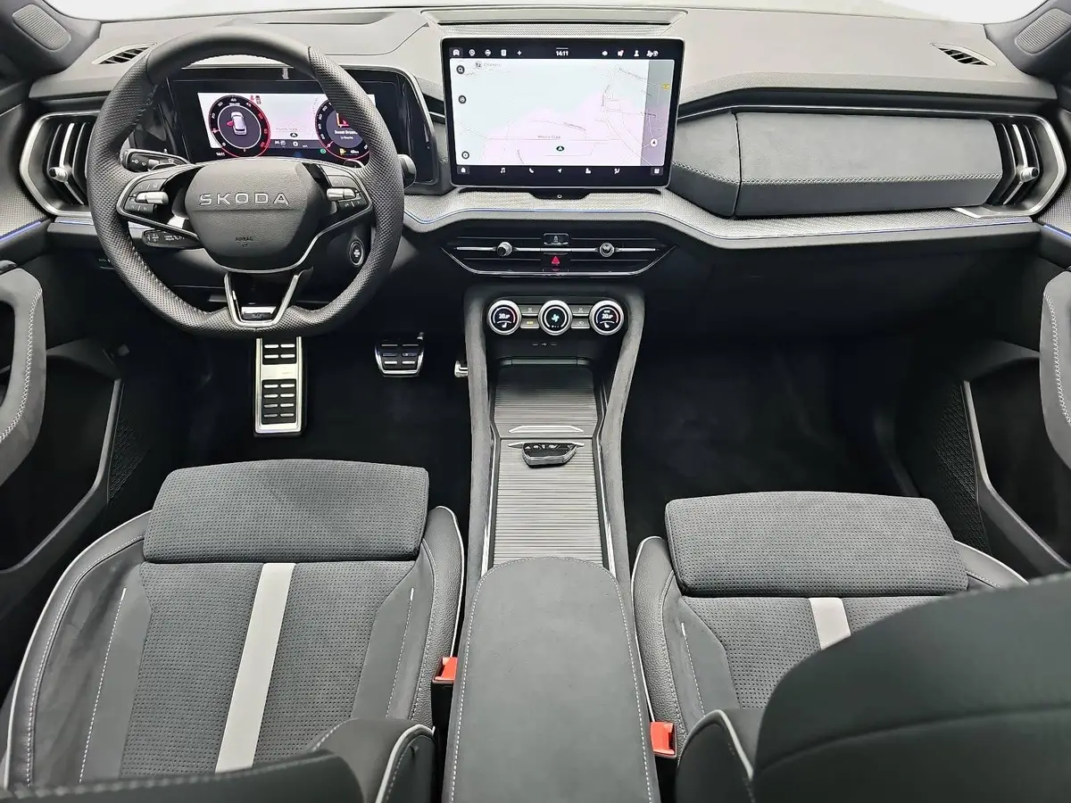 SKODA KODIAQ 2.0 TDI DSG SPORTLINE 4X4 PANO AHK