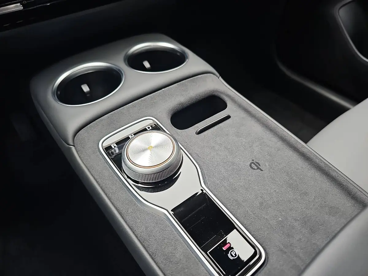 MG S5 EV 64 KWH MY25 LUXURY